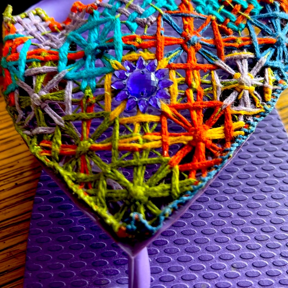 NEW Havaianas Brasil unique design multicolor crochet top & purple jewel.S:7-8